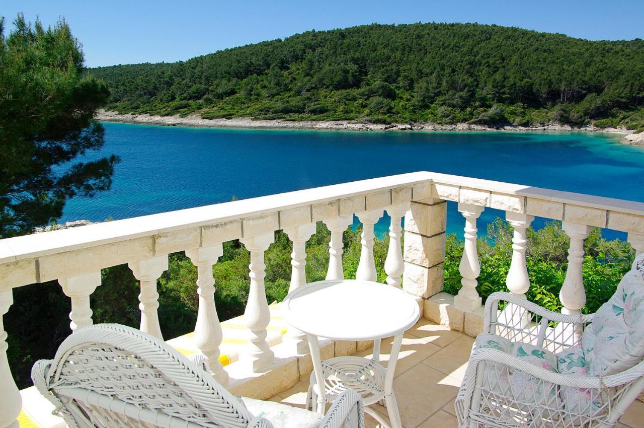 Waterfront Villa With Pool Вела Лука Екстериор снимка